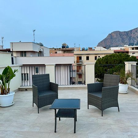 Terrasini Center Apartments Eksteriør billede