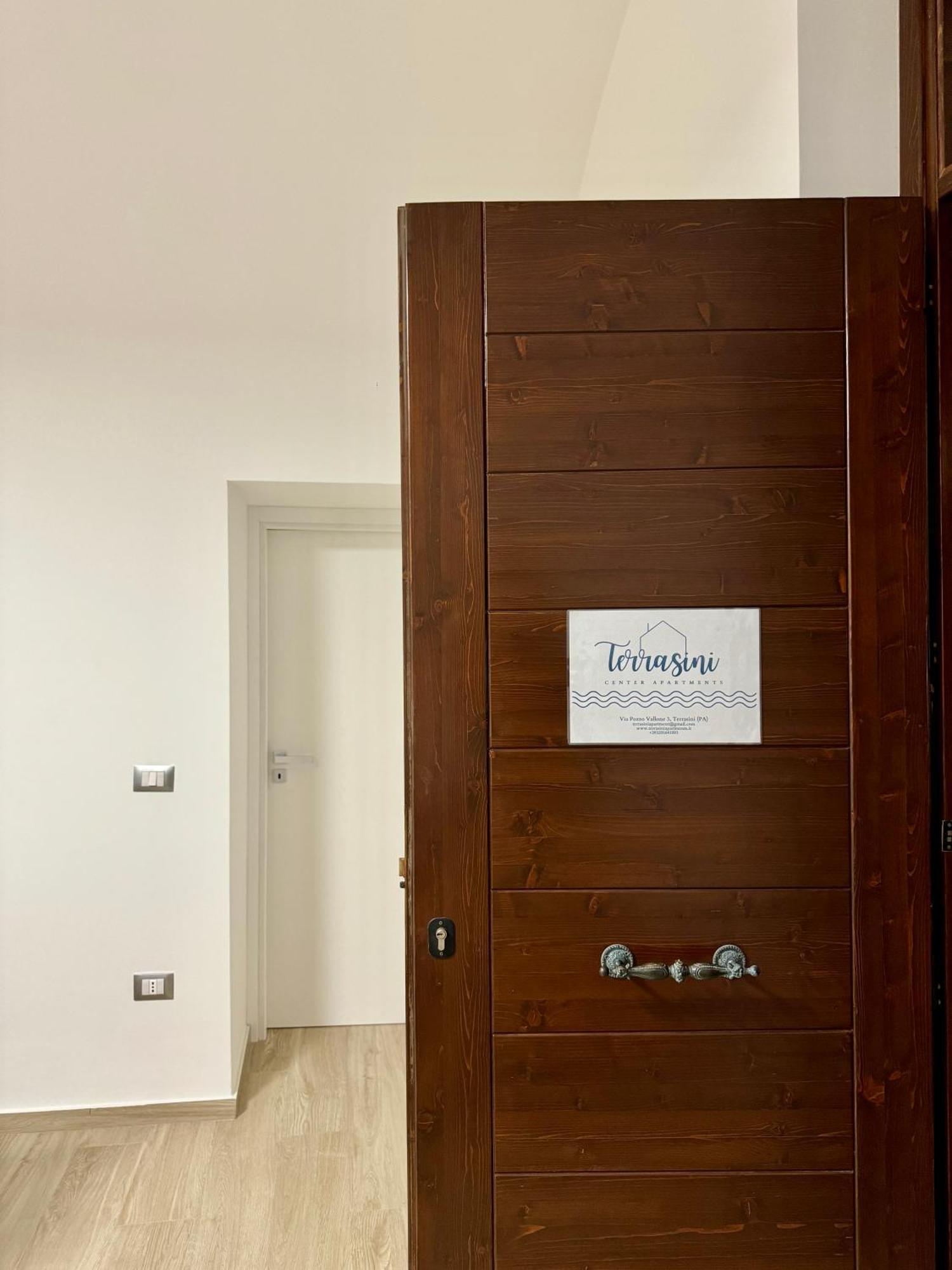 Terrasini Center Apartments Eksteriør billede