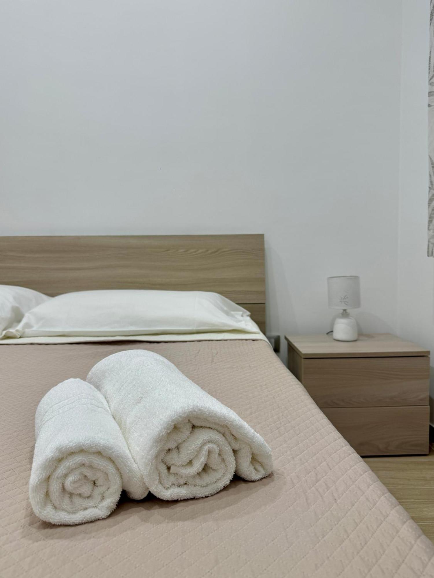 Terrasini Center Apartments Eksteriør billede